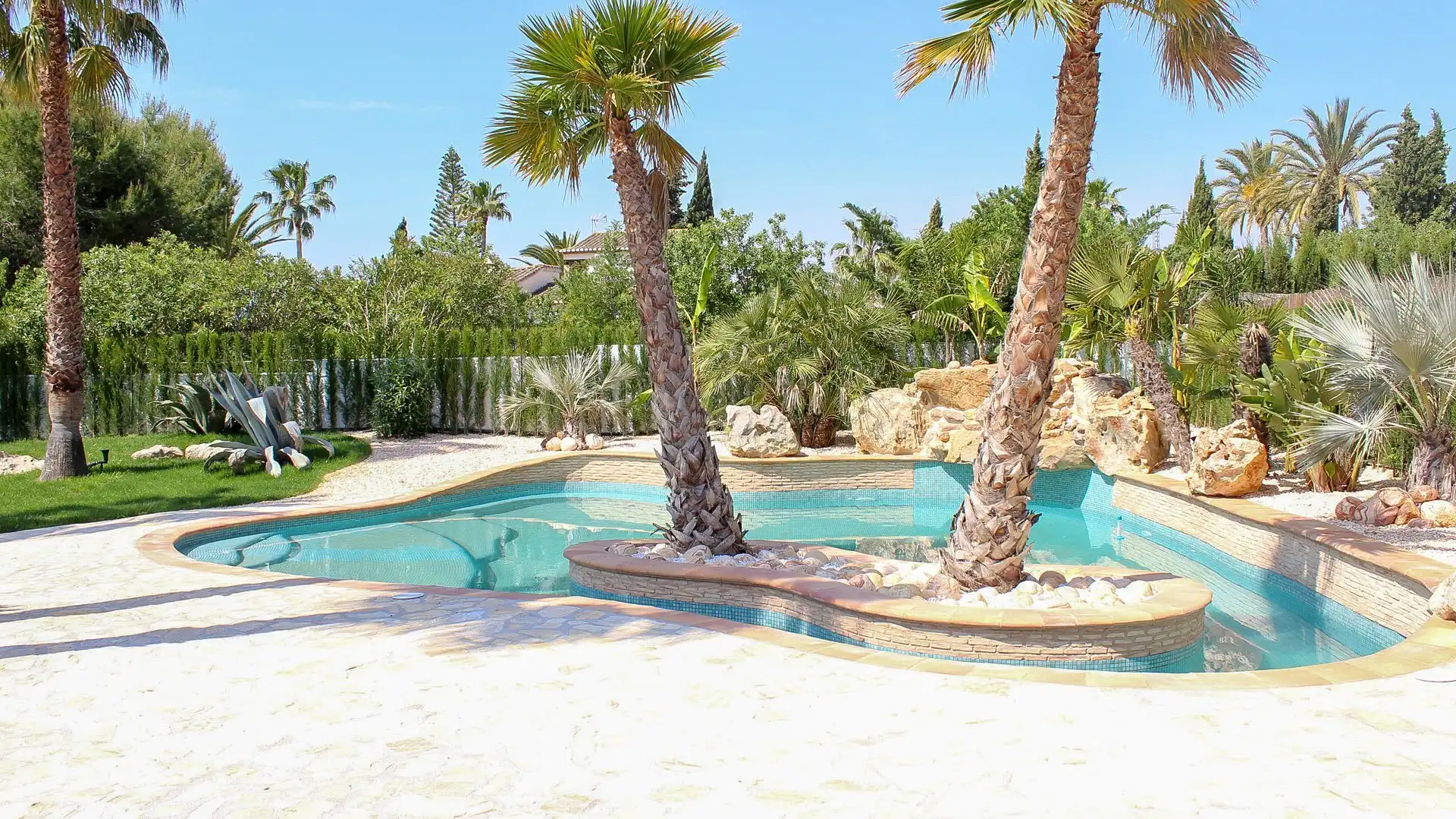 Swimming pool of Houses for sale in Dénia  with Air Conditioner, Heating and Private garden