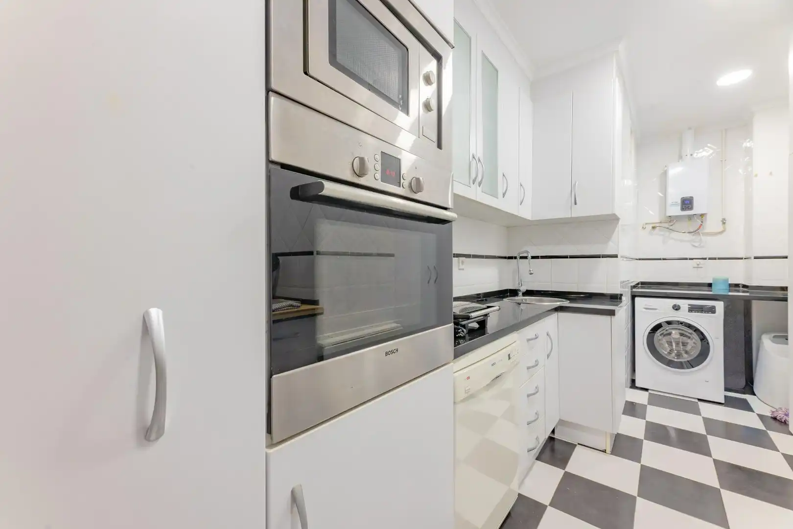 Cocina de Piso de alquiler en Valencia con Aire acondicionado, Calefacción y Amueblado
