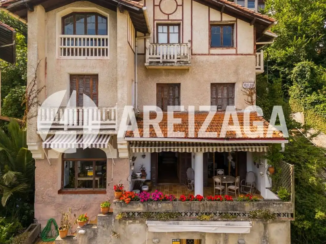 Casa o xalet en venda en Donostia - San Sebastián  amb Calefacció, Jardí privat i Terrassa