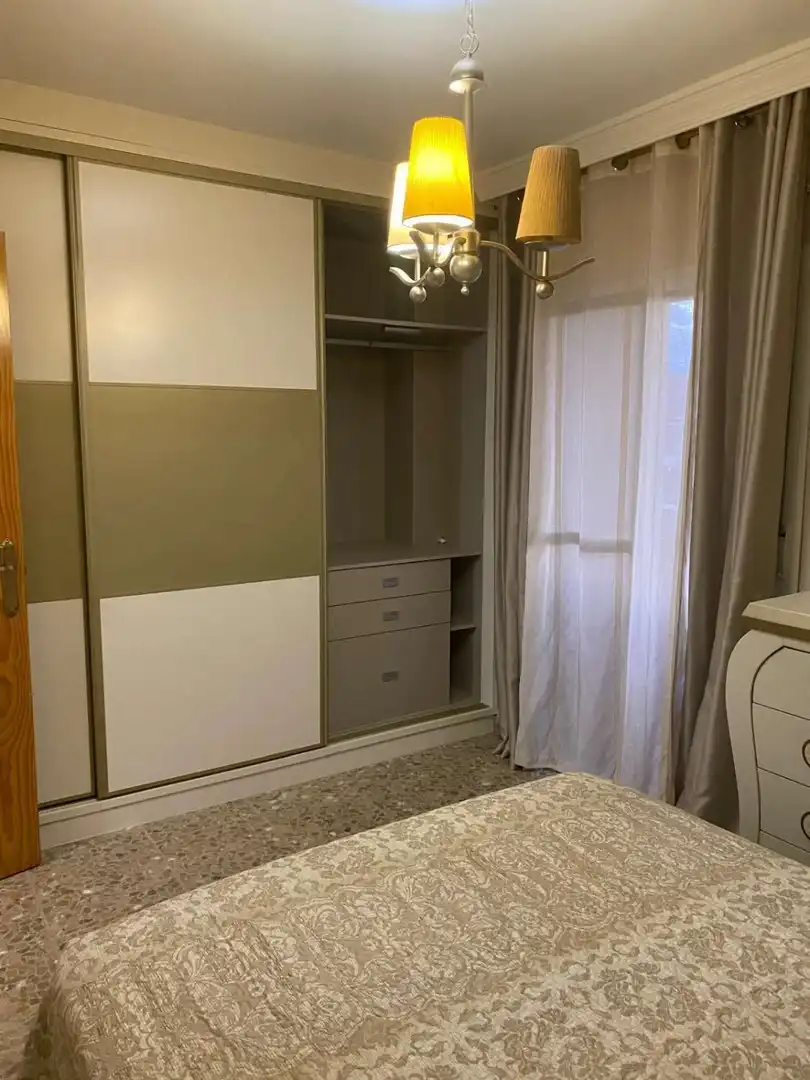 Habitación de Apartamento de alquiler en Vélez-Málaga con Amueblado