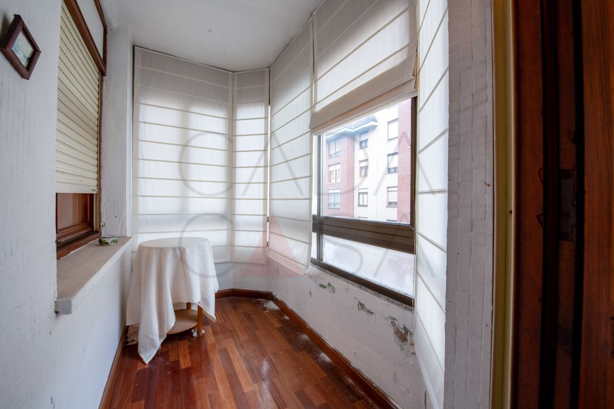 Dormitori de Pis en venda en El Astillero   amb Calefacció i Traster