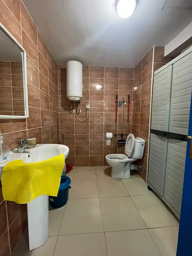 Badezimmer von Geschaftsraum zur Miete in Vilanova del Camí