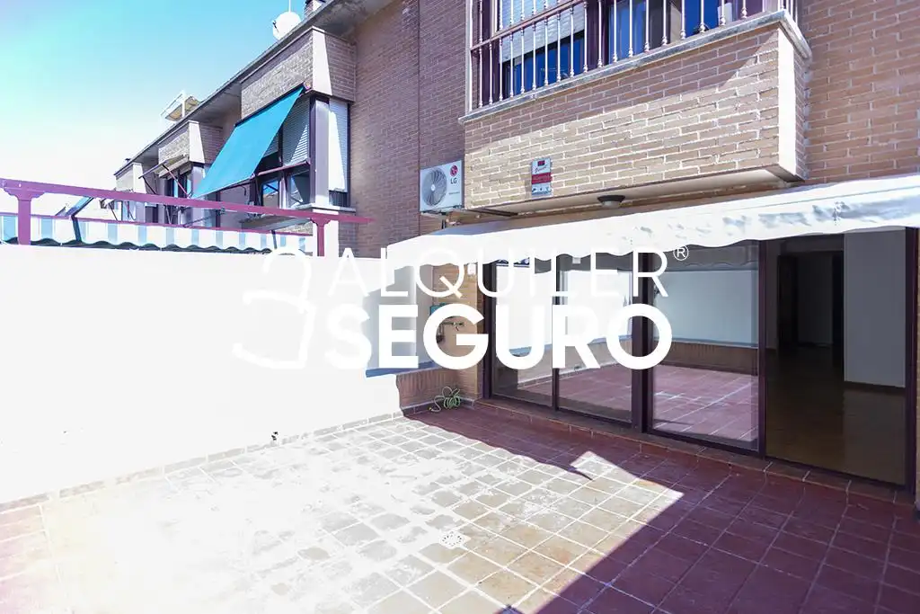 Terrassa de Casa o xalet de lloguer en Madrid amb Aire condicionat, Calefacció i Terrassa
