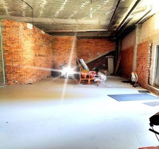 Local comercial en Alquiler en Avenida Rosalía de Castro en Vilagarcía