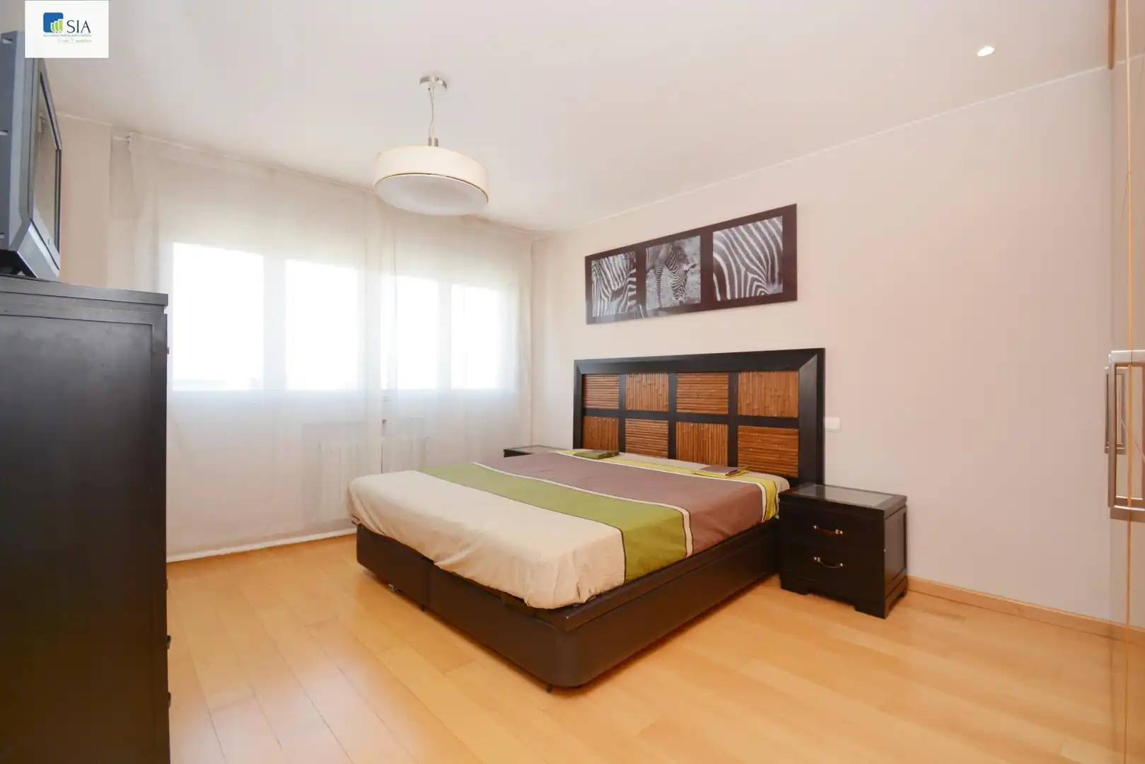 Habitación de Piso de alquiler en Zaragoza con Aire acondicionado, Calefacción y Amueblado