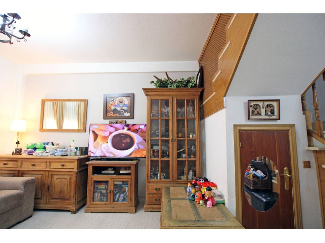 Sala d'estar de Casa o xalet en venda en Azuqueca de Henares amb Calefacció i Jardí privat