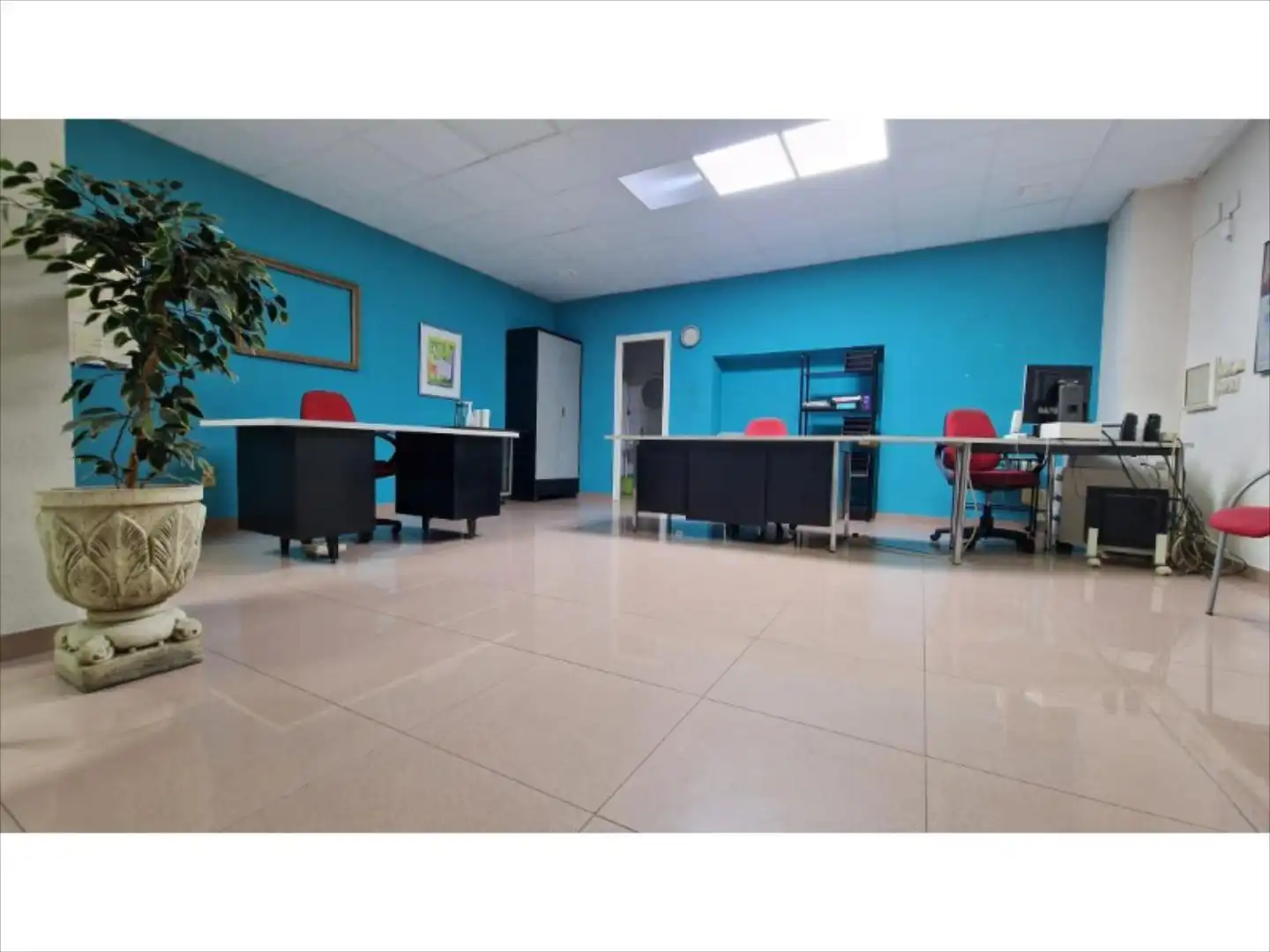Local comercial de lloguer a Casc Urbà, imagen 2