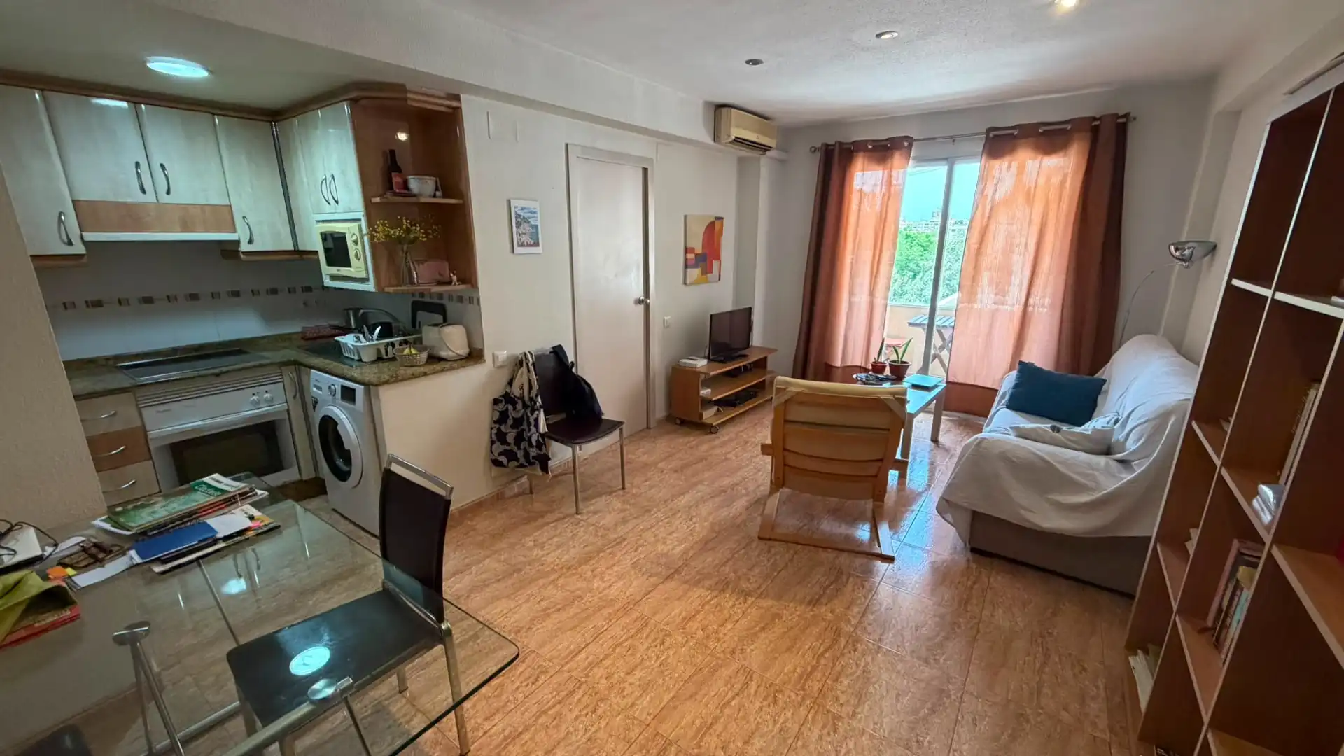 Living room of Flat for rent in Valencia  with Air Conditioner, Heating and Terrace