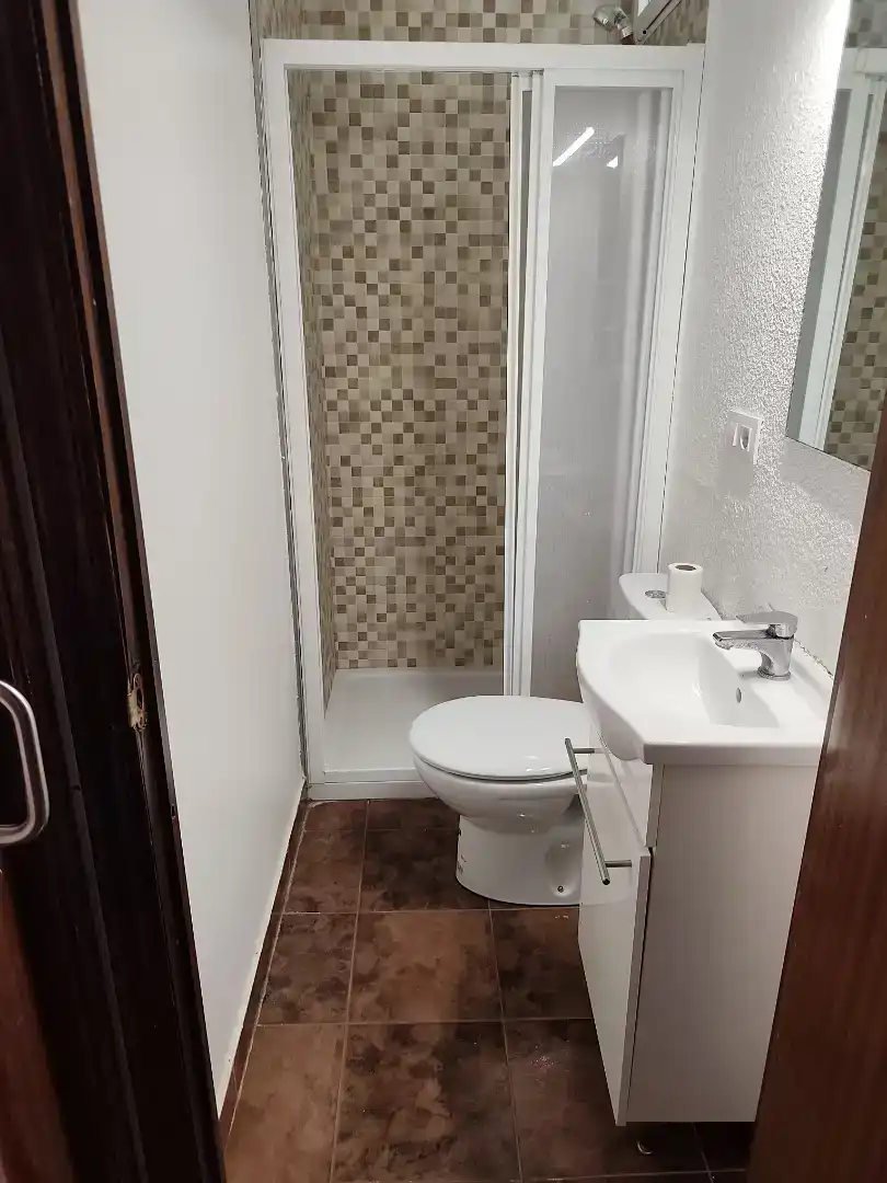Badezimmer von Wohnung zur Miete in Hospital