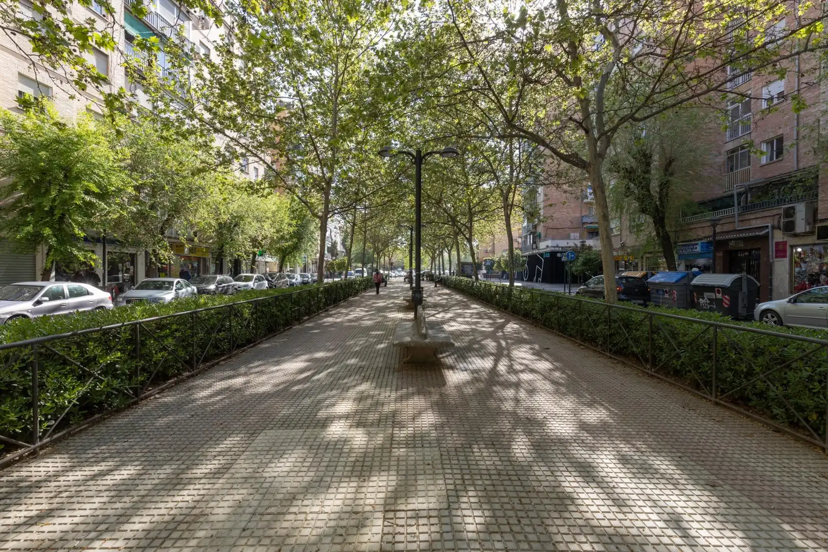 Außenansicht von Wohnung zum Verkauf in Granada mit Balkon