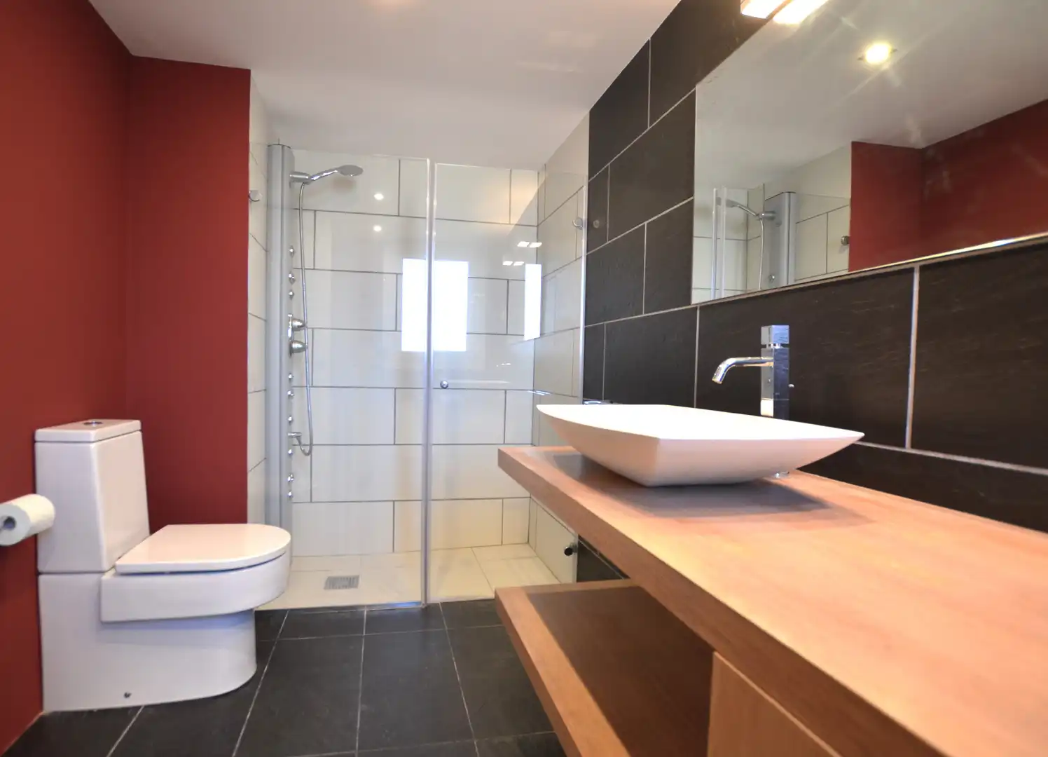 Baño de Piso en venta en Montgat con Calefacción, Parquet y Horno