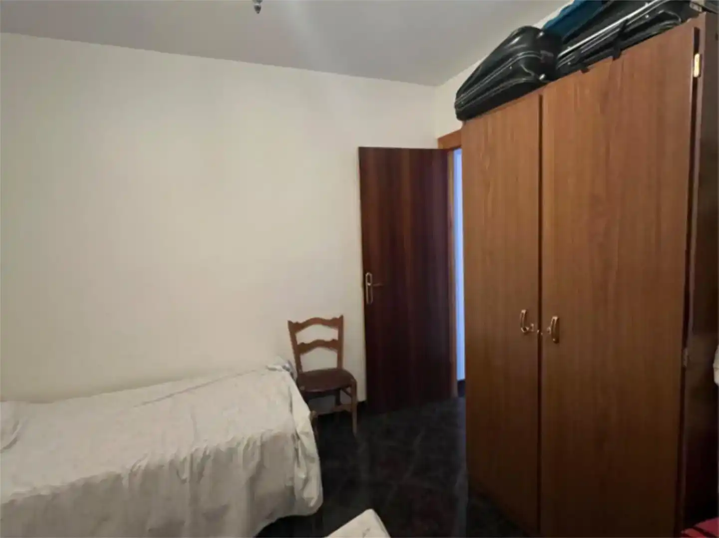 Habitación de Casa adosada en venta en Caniles