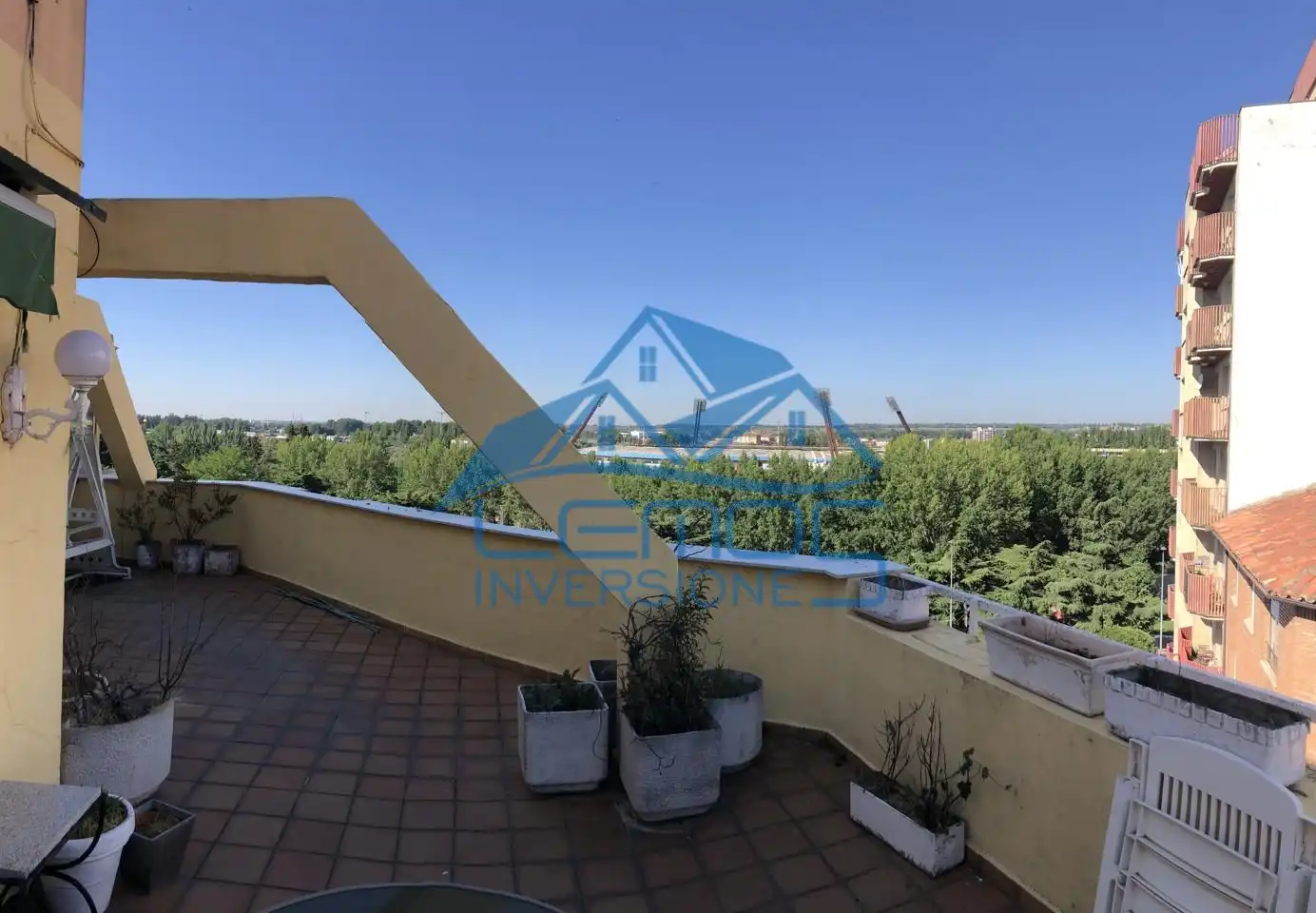 Terrasse von Dachboden zum Verkauf in León Capital 