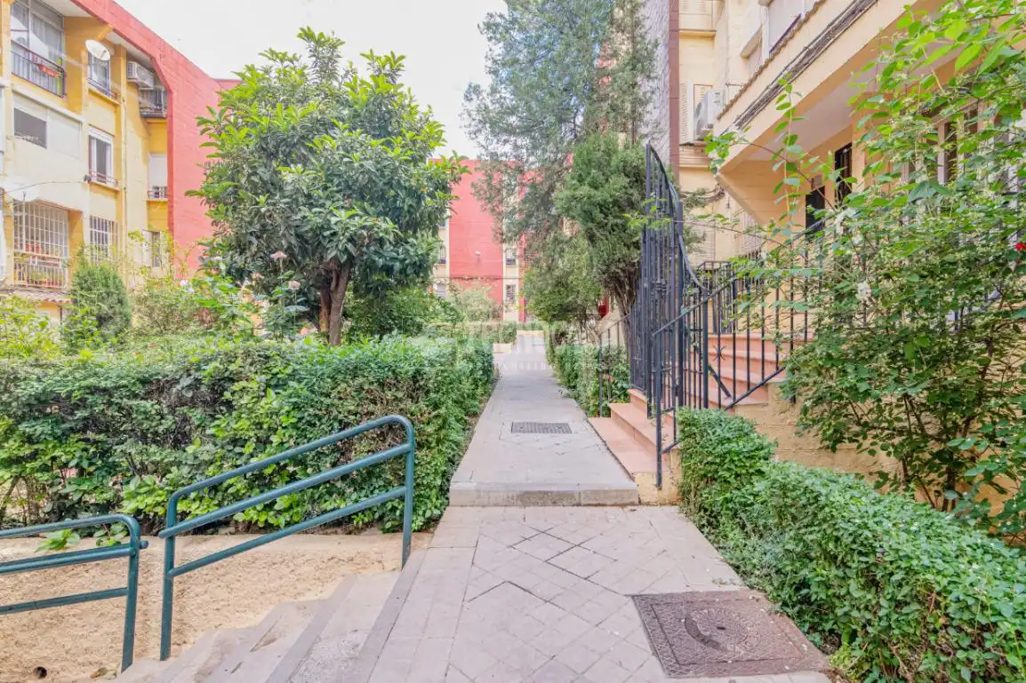 Außenansicht von Wohnung zum Verkauf in Granada