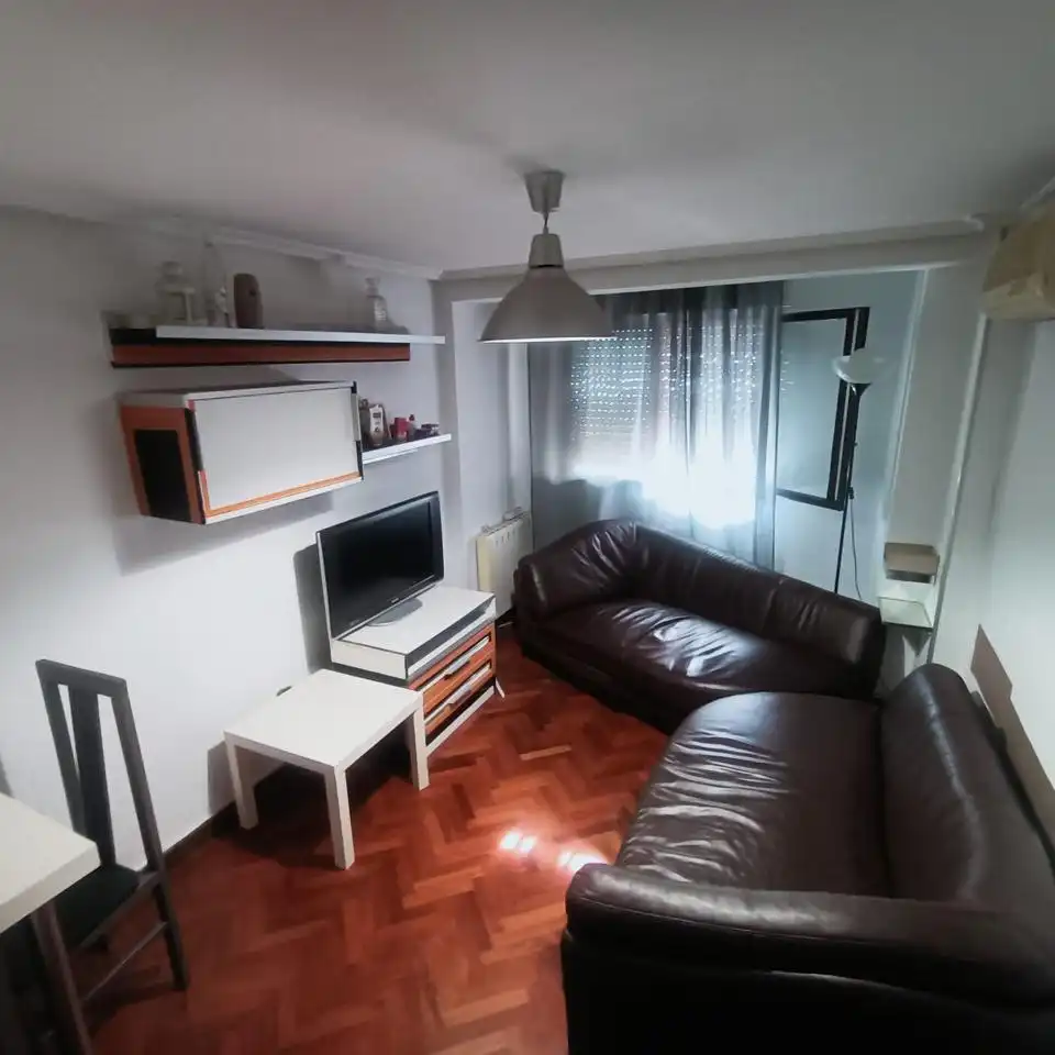 Living room of Flat for sale in  Zaragoza Capital  with Air Conditioner, Heating and Parquet flooring