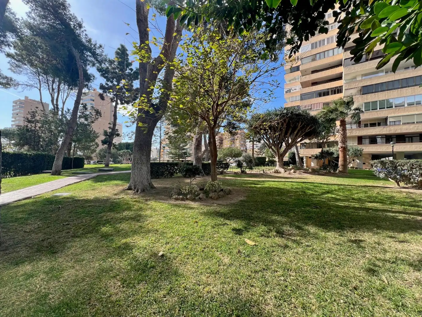 Außenansicht von Wohnung zum Verkauf in Torremolinos mit Klimaanlage und Gemeinschaftspool