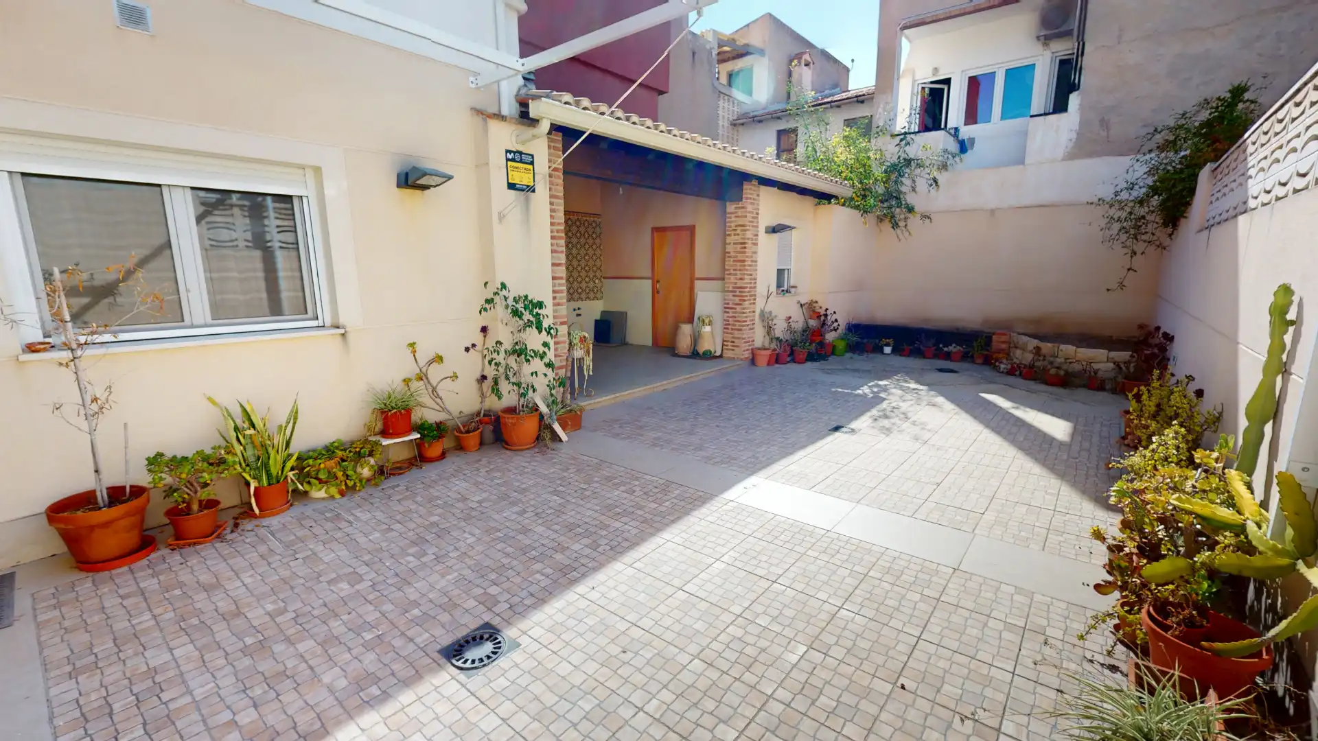 Vista exterior de Casa o chalet en venta en El Campello con Aire acondicionado, Calefacción y Jardín privado