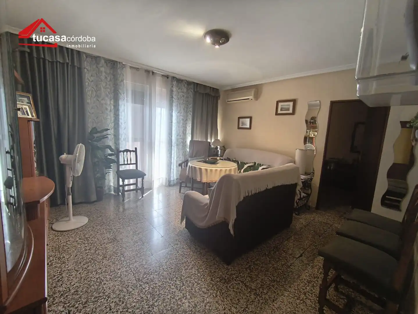 Living room of Flat for sale in Córdoba  with Air Conditioner, Terrace and Furnished