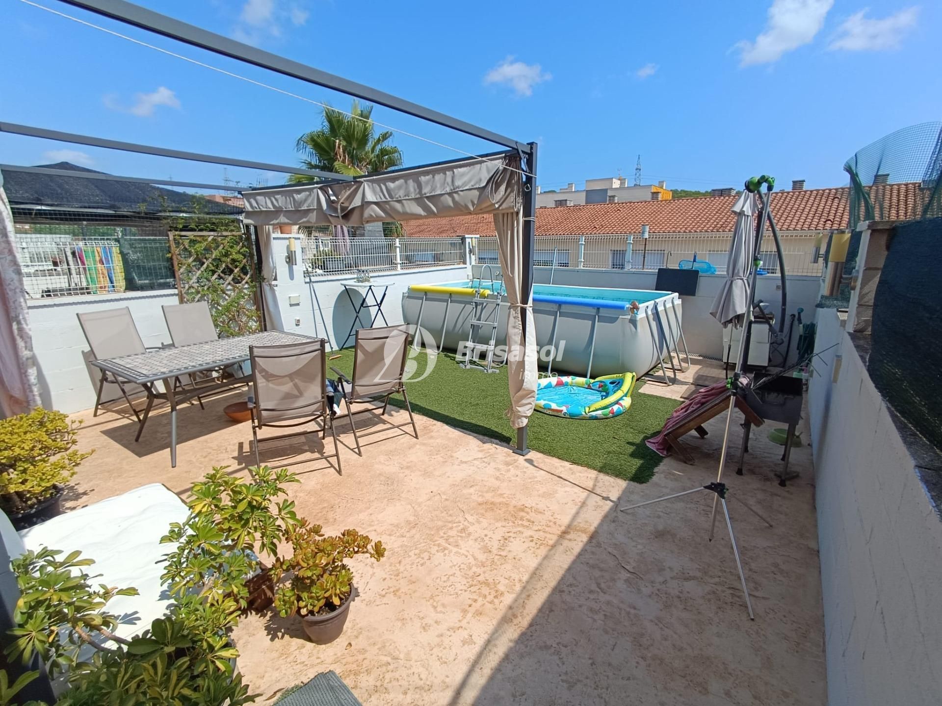 Single-family semi-detached for sale in Sant Salvador