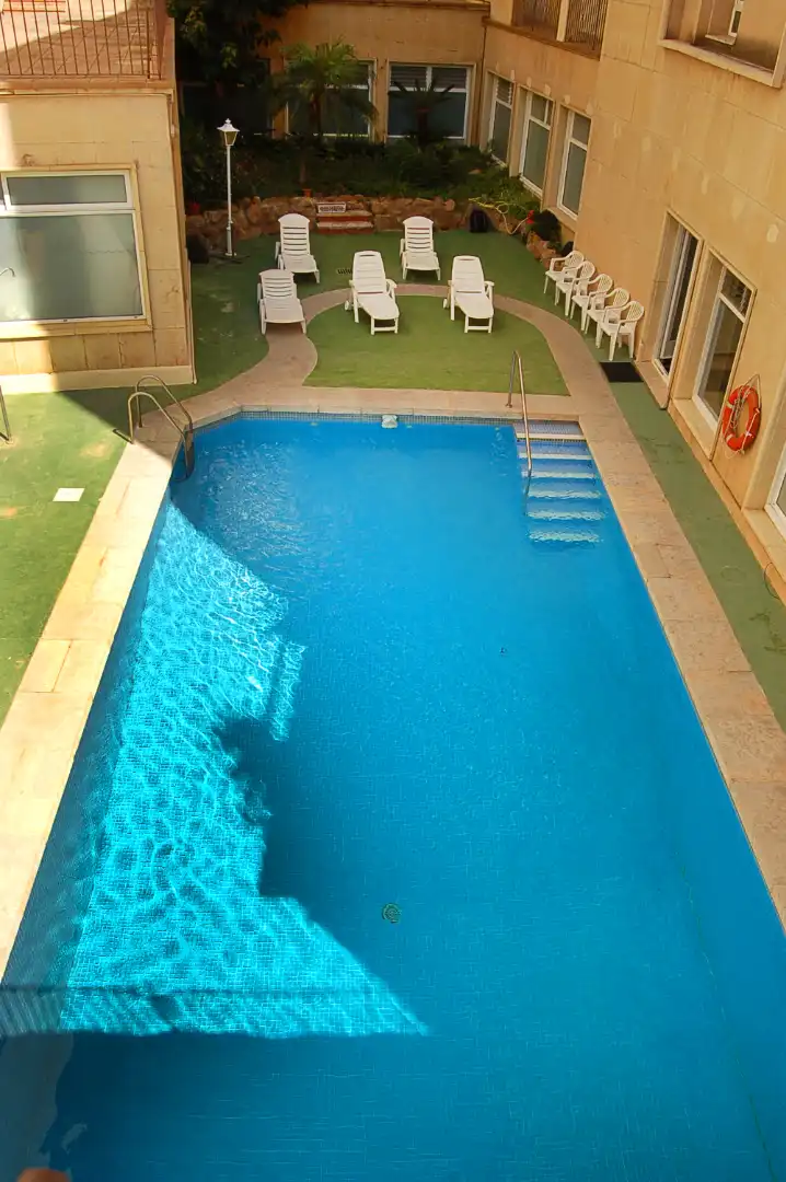 Piscina de Pis en venda en Sant Feliu de Guíxols amb Aire condicionat, Calefacció i Parquet