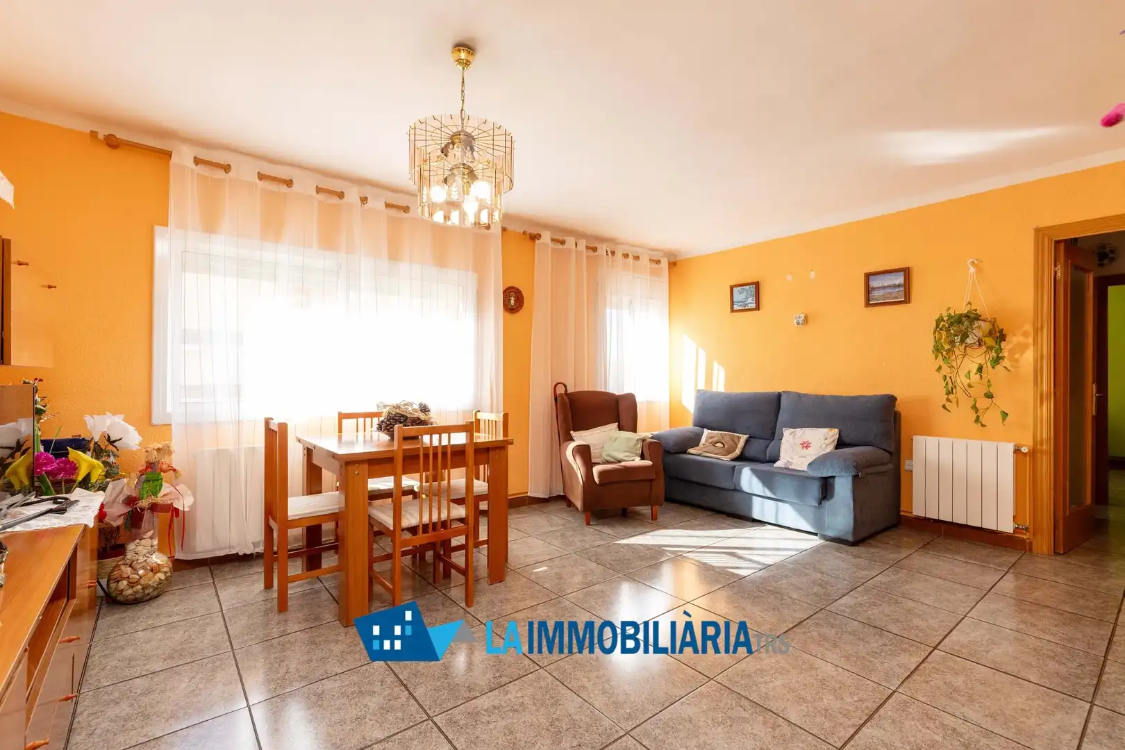 Vista exterior de Piso en venta en Terrassa con Calefacción