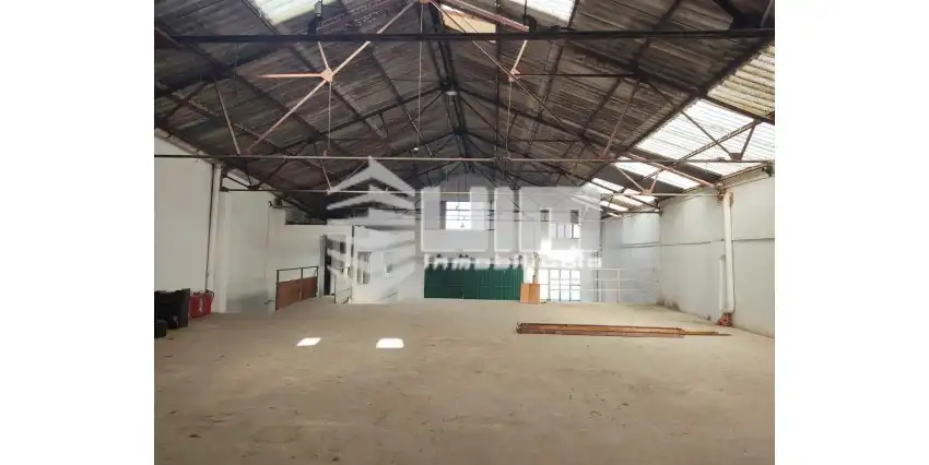 Fabrikhallen zum Verkauf in CAMI DELS ROLLS, Zona Estación