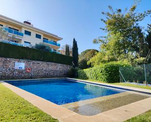 Swimming pool of Apartment for sale in Sant Feliu de Guíxols  with Air Conditioner, Swimming Pool and Balcony