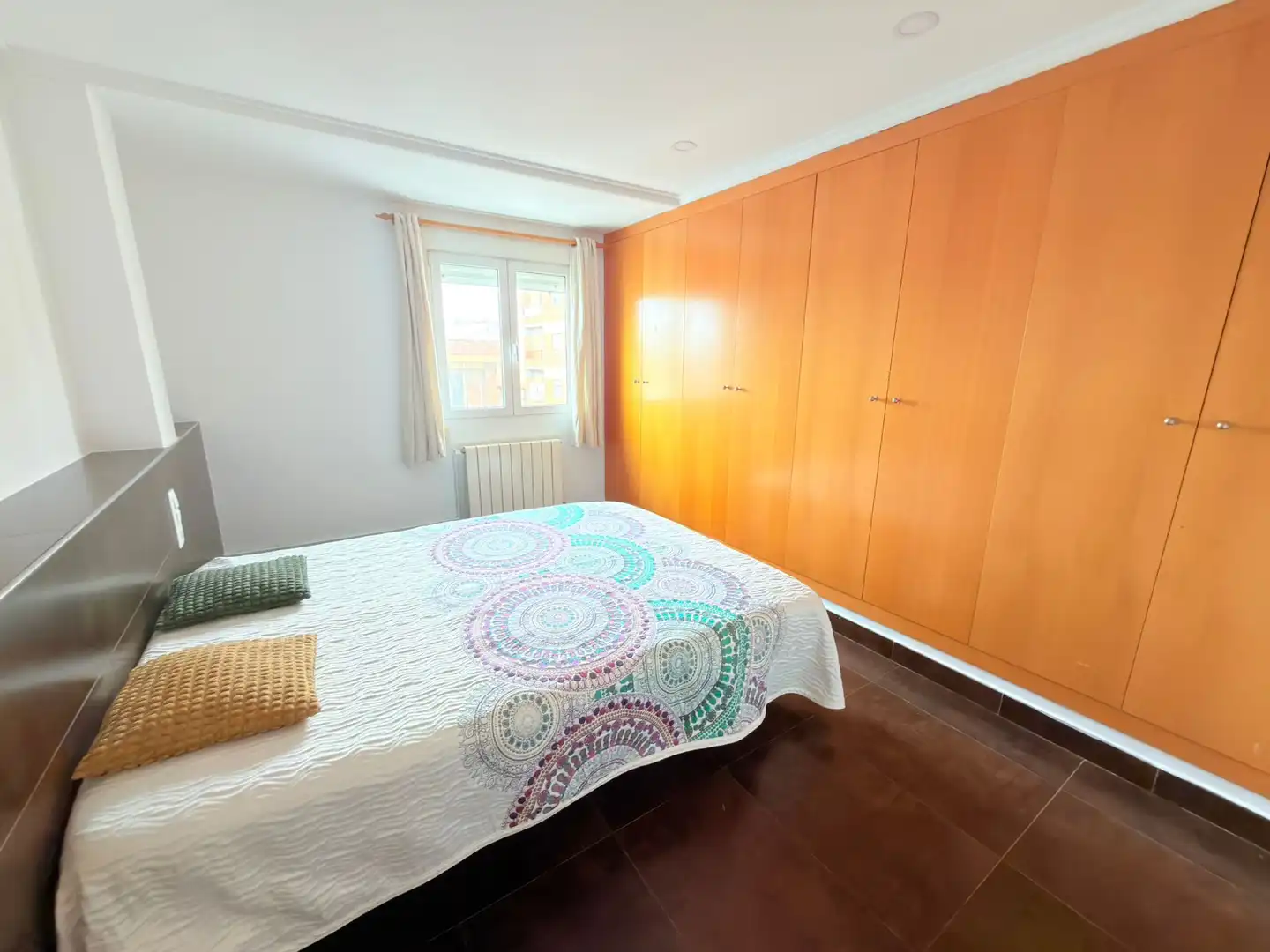 Bedroom of Flat for rent in Valencia  with Air Conditioner, Heating and Furnished