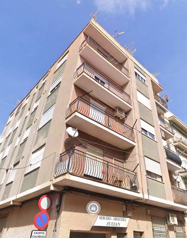 Piso en Venta en Calle Francisco Frutos Vives en Cieza