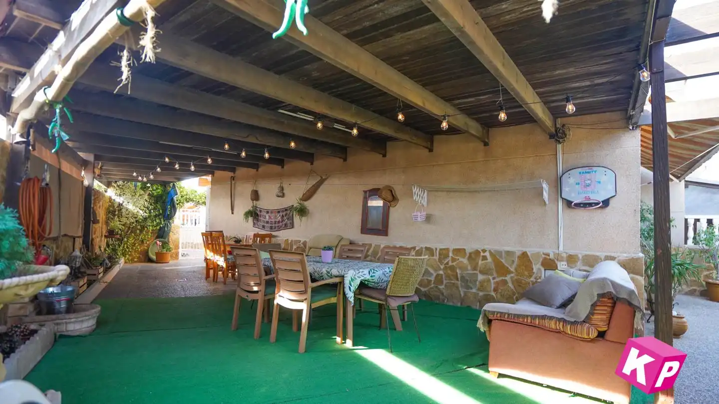 Bungalow con piscina en venta en Calle Logroño, imagen 3