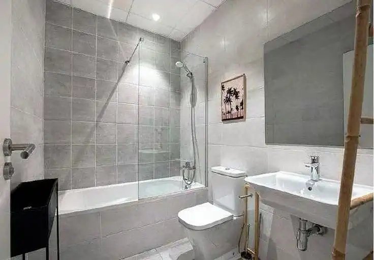 Bathroom of Flat for rent in Poblats Marítims