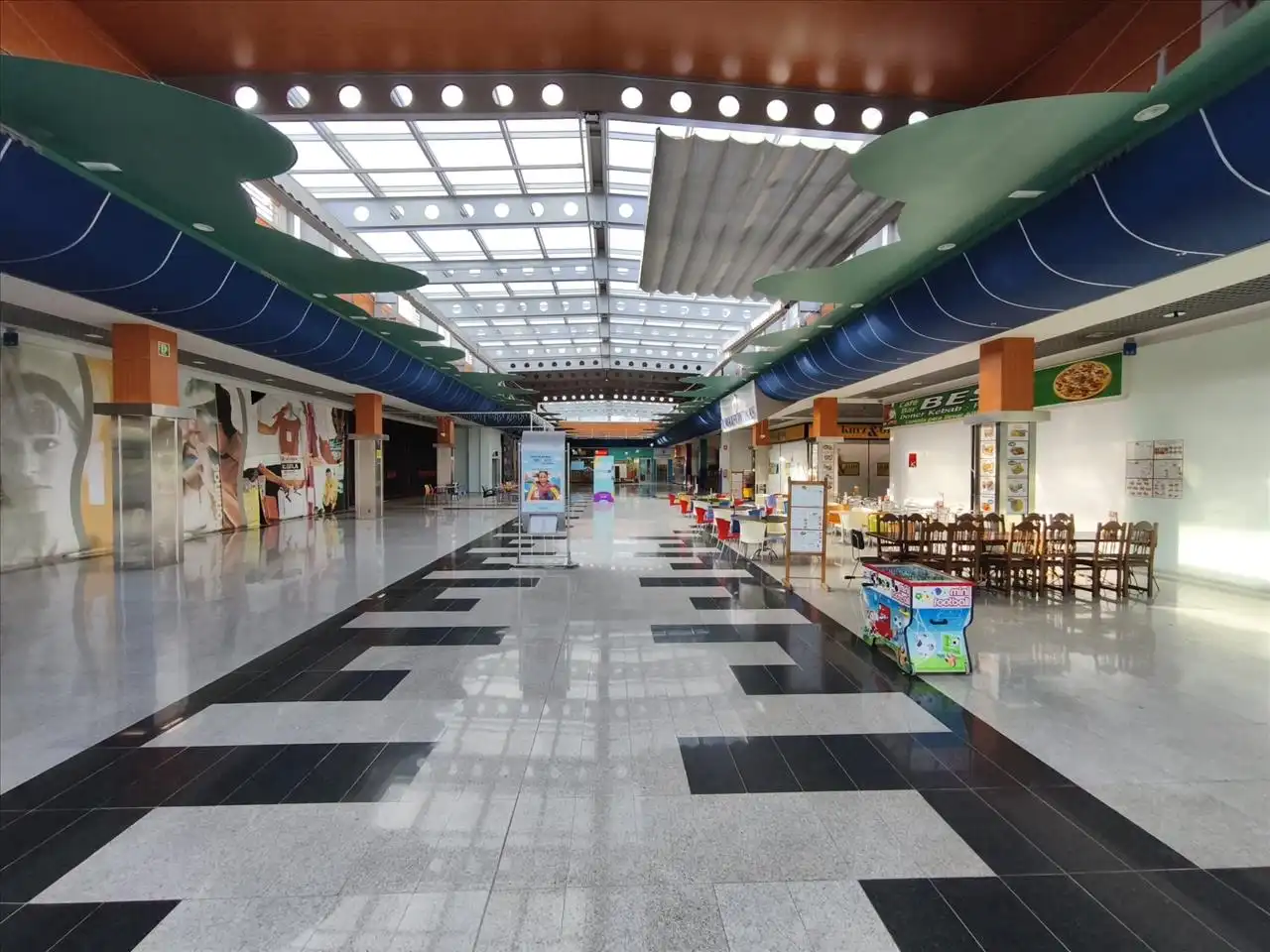 Local comercial en venda a Feira Do Vento