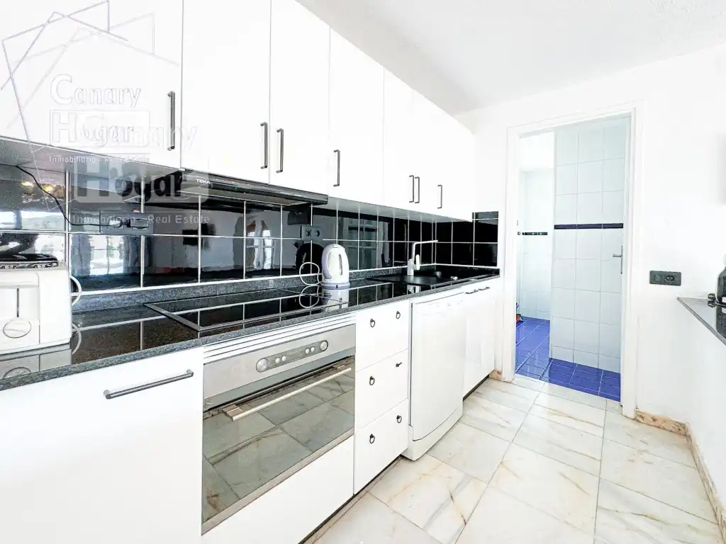 Detached house with pool for sale in Calle de Finlandia, imagen 43