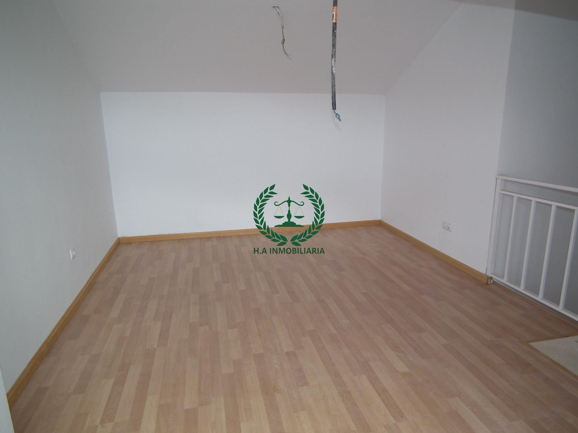 Single-family semi-detached for sale in Pedrezuela
