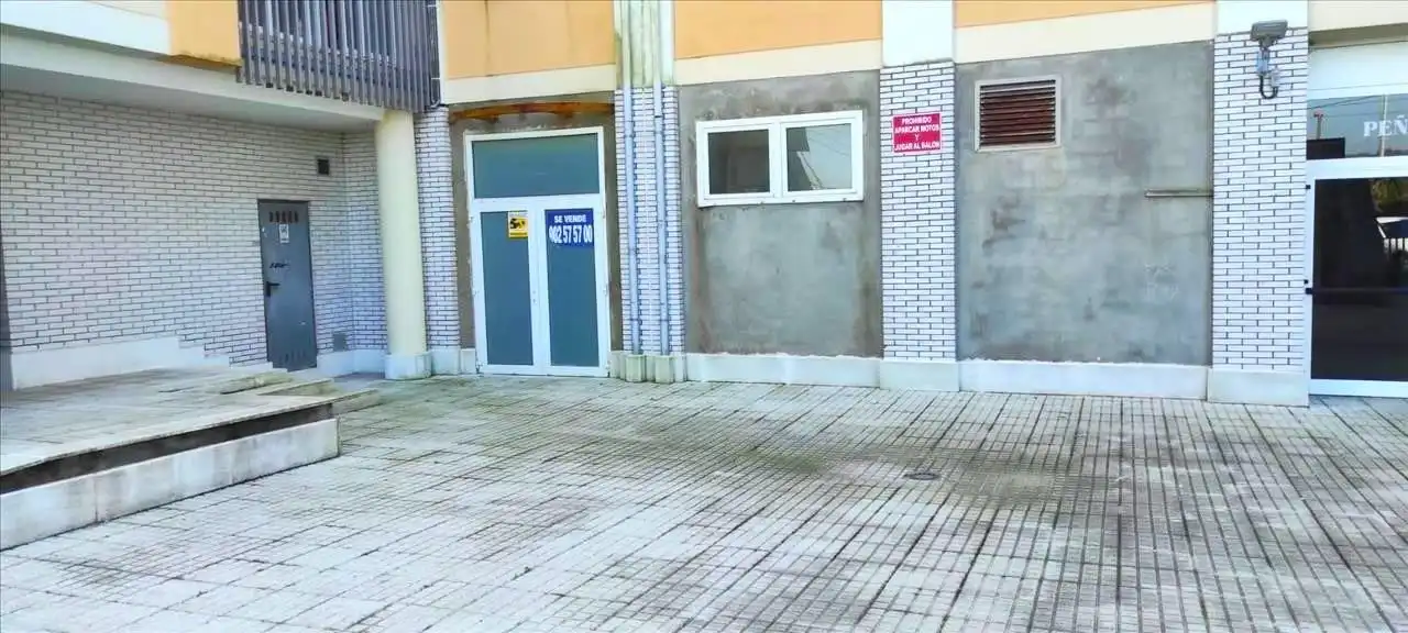 Aparcament de Local en venda en Santa Cruz de Bezana