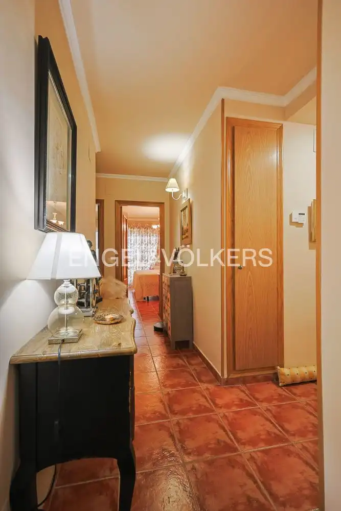 Piso en venta en Navajas con Calefacción, Terraza y Amueblado