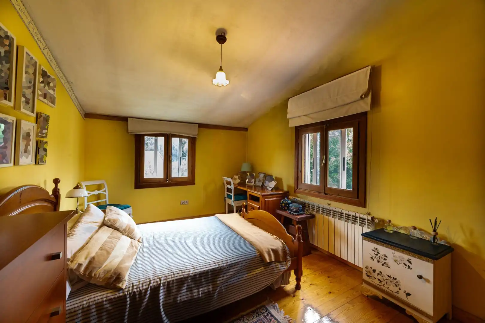 Habitación de Casa o chalet en venta en Valladolid con Calefacción, Jardín privado y Piscina