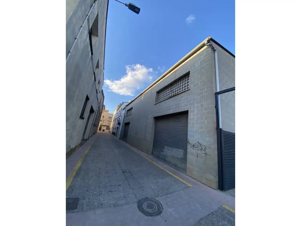 Nave industrial en venta en Sarrià de Ter