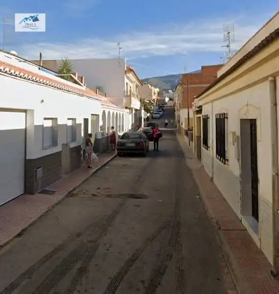 Casa con jardín en venta en Calle ERAS LAS, imagen 2