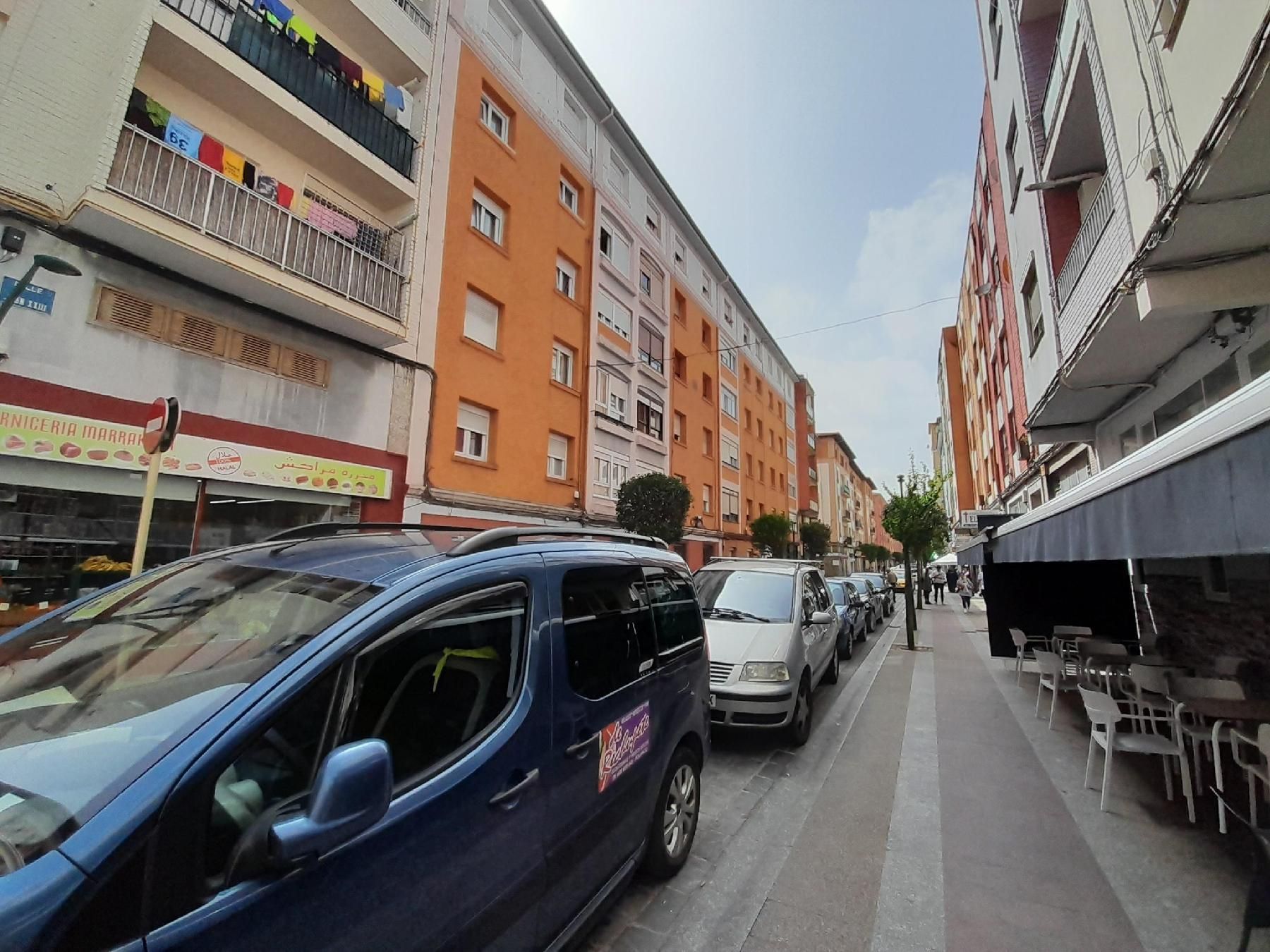 Vista exterior de Piso en venta en Torrelavega 