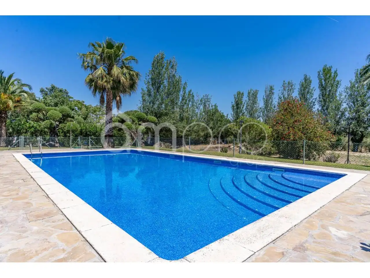 Piscina de Finca rústica en venta en Vilallonga del Camp con Calefacción, Jardín privado y Terraza