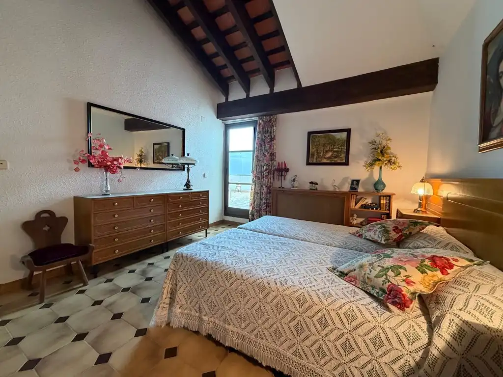 Schlafzimmer von Dachboden zum Verkauf in Segorbe