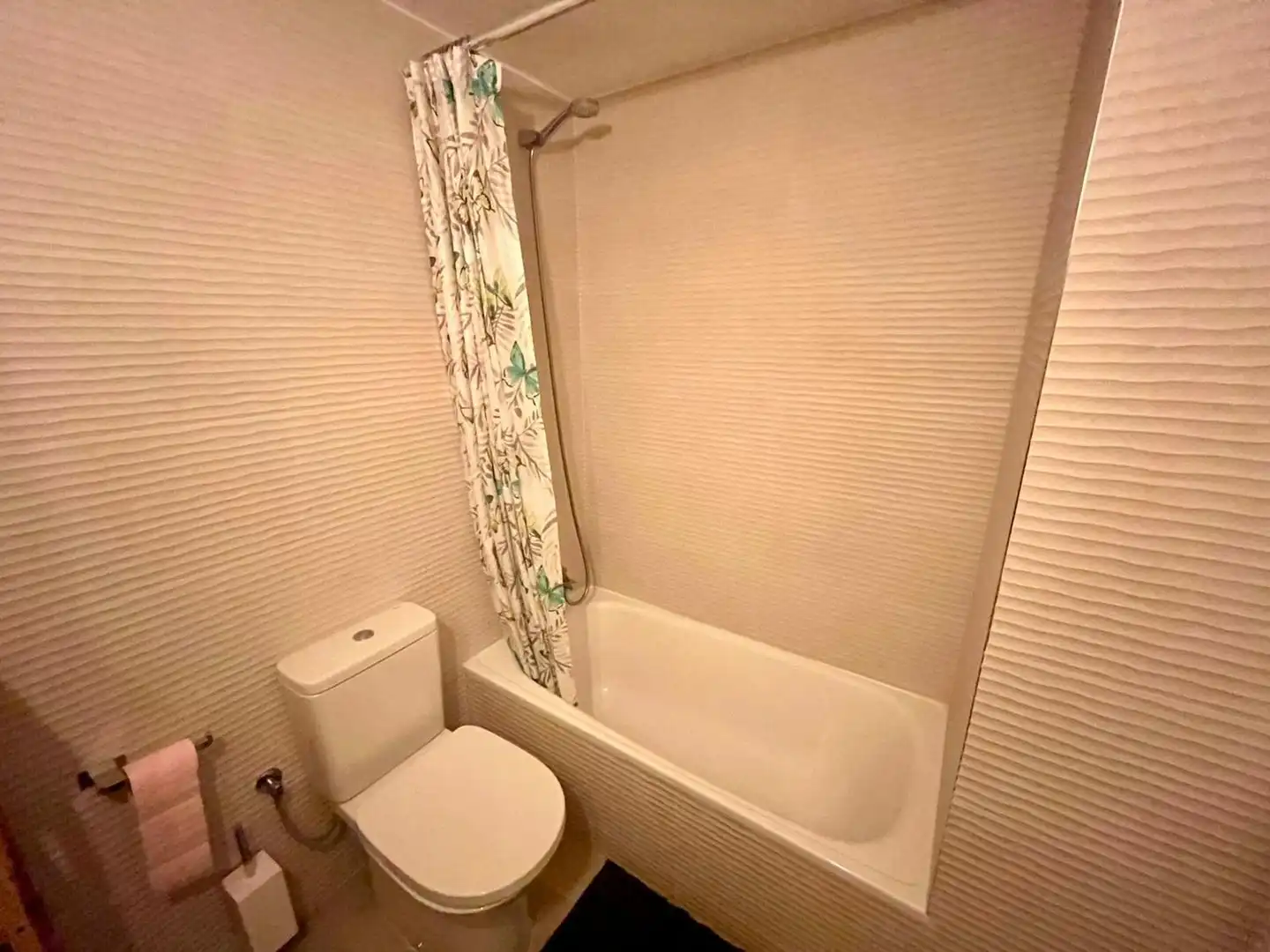 Bathroom of Flat for rent in Tossa de Mar  with Air Conditioner
