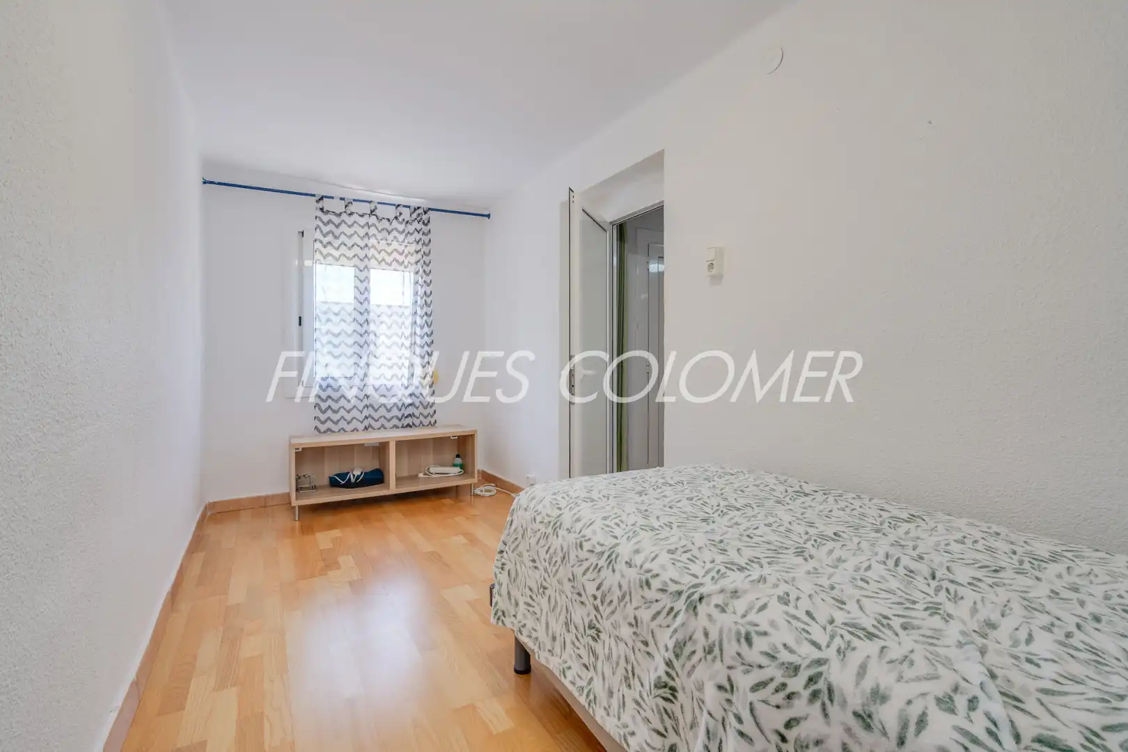 Dormitori de Pis en venda en Rubí amb Parquet, Balcó i Alarma