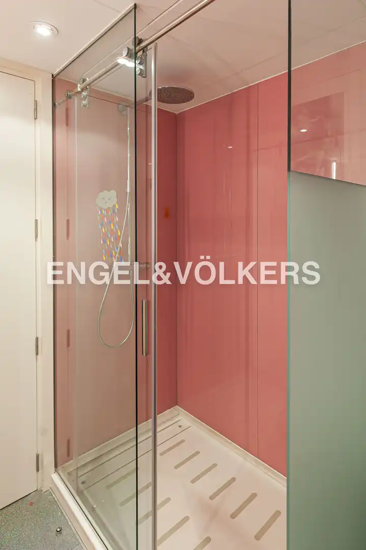 Baño de Ático en venta en Madrid con Aire acondicionado, Calefacción y Terraza