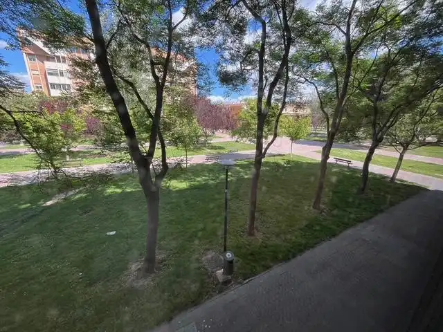 Vista exterior de Piso en venta en Zaragoza con Aire acondicionado, Calefacción y Parquet