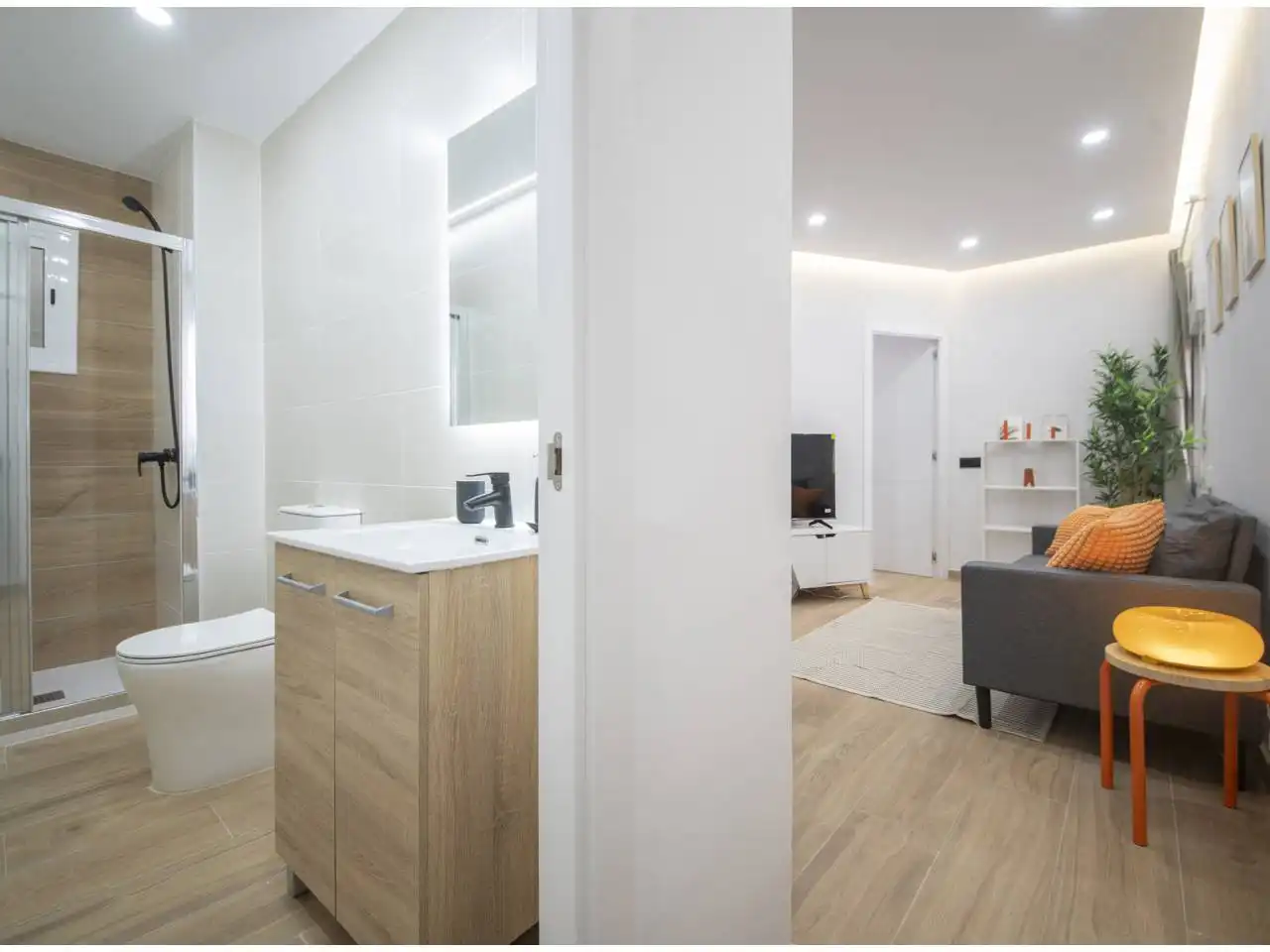 Bathroom of Flat for sale in Igualada  with Parquet flooring and Furnished