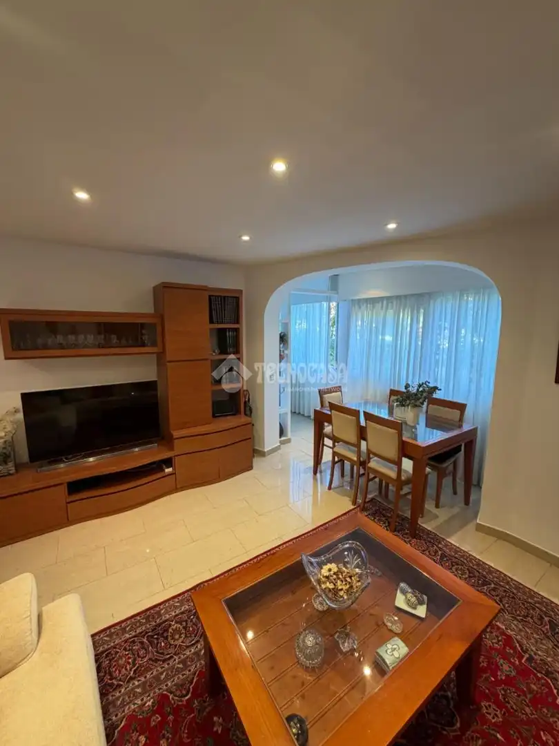 Living room of Flat for sale in Madrid  with Air Conditioner and Heating