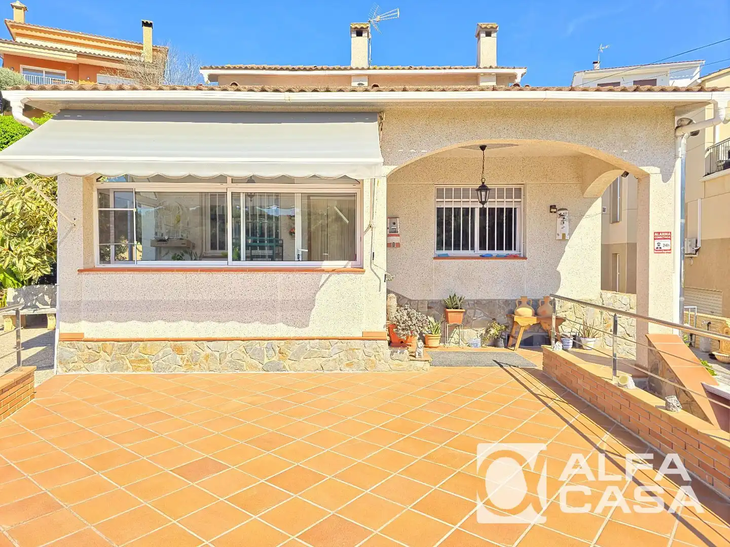 Vista exterior de Casa o xalet en venda en Lloret de Mar amb Aire condicionat, Calefacció i Terrassa