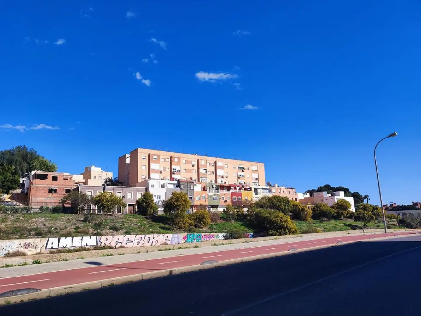 Vista exterior de Casa adosada en venda en Almería